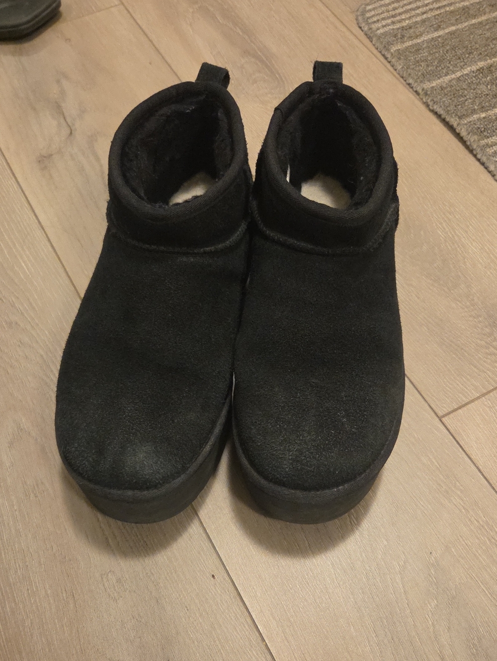 UGG Classic Ultra Mini Platform Black Boots